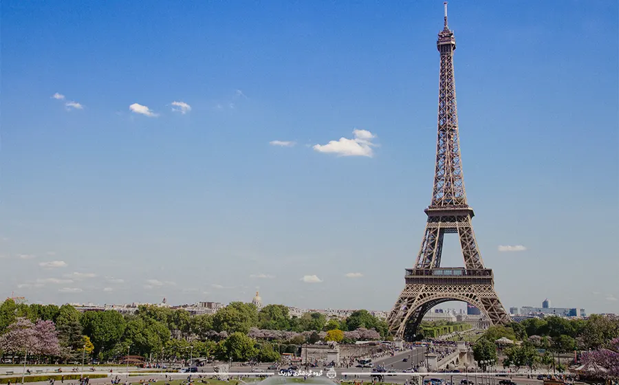 کشور فرانسه مقصدی مناسب برای سفر در بهار