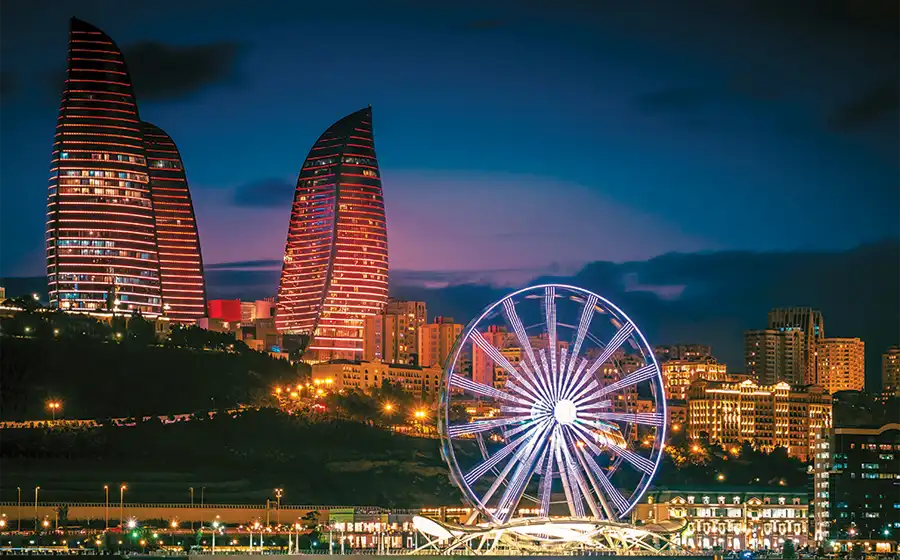 دیدنی‌های آذربایجان؛ از بازارهای پرجنب و جوش تا قلعه‌های قدیمی