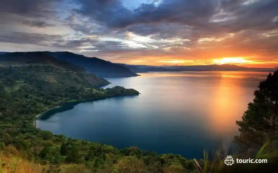دریاچه توبا - دیدنی‌های اندونزی