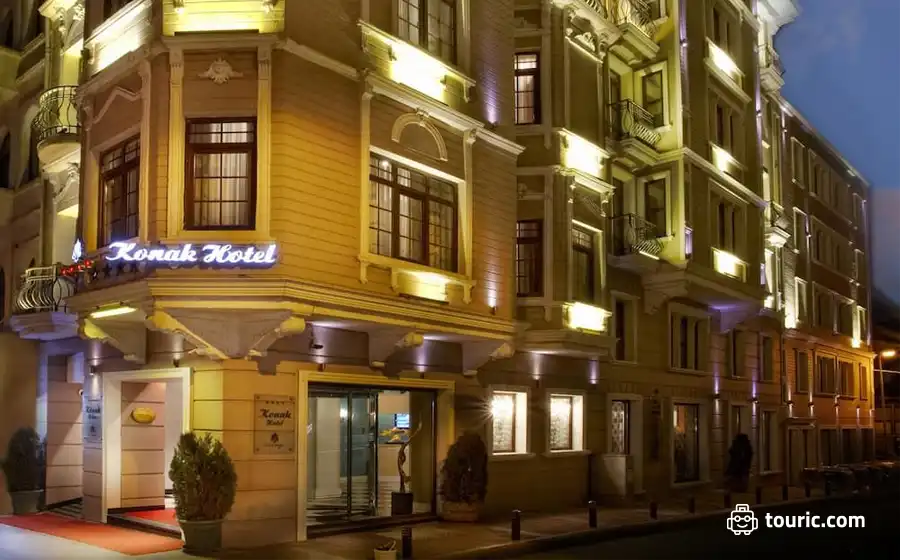 هتل ۴ ستاره کوناک استانبولKonak Hotel Istanbul - هتل‌های نزدیک سفارت کانادا در ترکیه