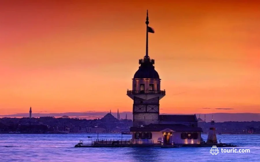 غروب آفتاب و برج Maiden’s Tower را از Salacak، Üsküdar تماشا کنید! - شب در استانبول کجا بریم