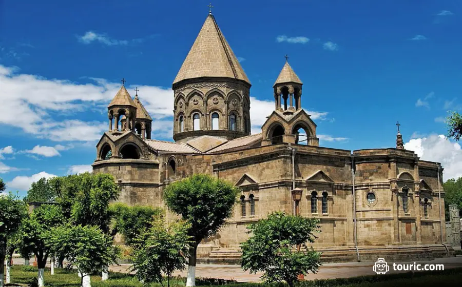 شهر معنوی ارمنستان؛ وغارشاپات - شهرهای توریستی ارمنستان
