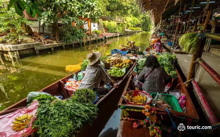 بازار شناور لونگ لات مایوم (Khlong Lat Mayom)