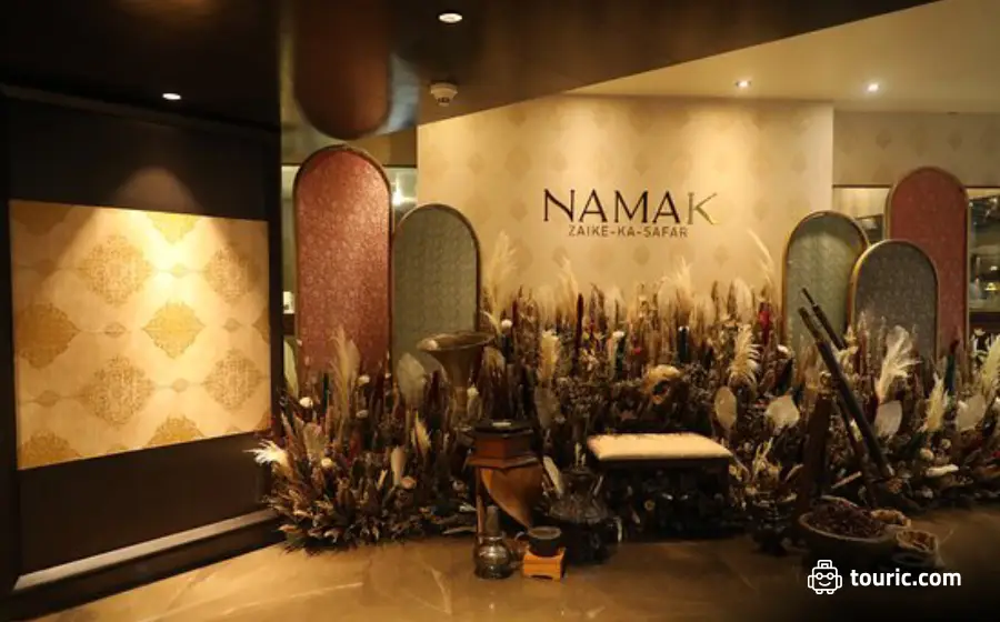 رستوران نمک (Namak)