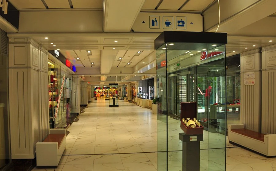 مرکز خرید خیابان تاشیر (Tashir Street Shopping Gallery)