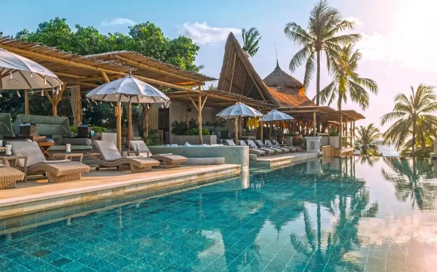 هتل ماندیرا بیچ ریزورت (Bali Mandira Beach Resort) بالی